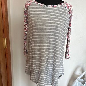 Floral Sleeve Gray Striped Women's Long Sleeve Top